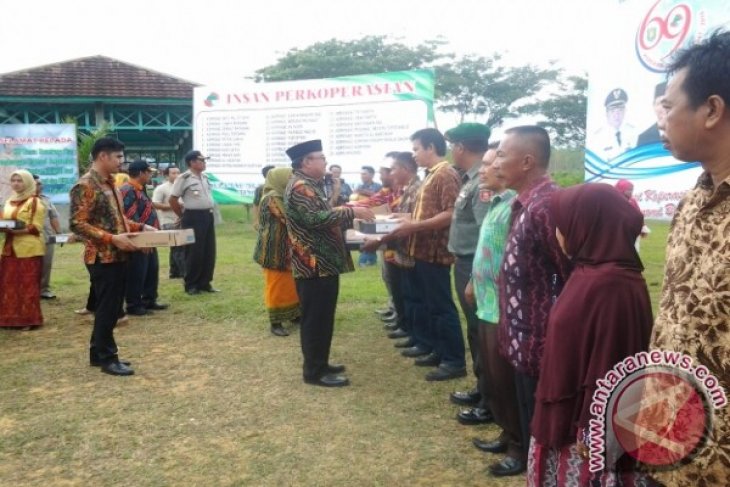 PENGHARGAAN KOPERASI BERPRESTASI