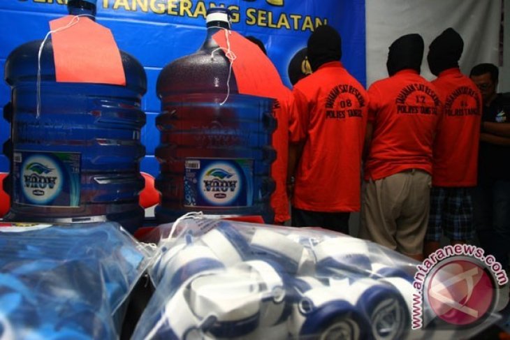 Pemalsuan Air Mineral