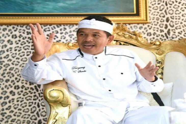 Bupati Purwakarta Berhentikan Kades Sukatani