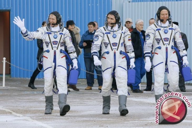 Otot tulang belakang astronaut susut setelah berbulan-bulan di antariksa