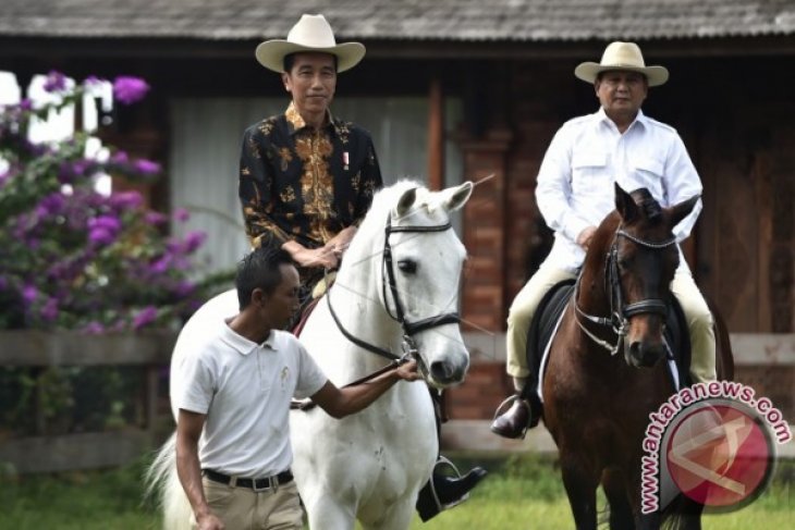 Presiden Joko Widodo Kunjungi Kediaman Prabowo Subianto
