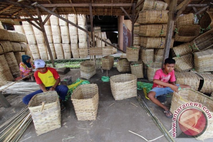 KERANJANG BUAH