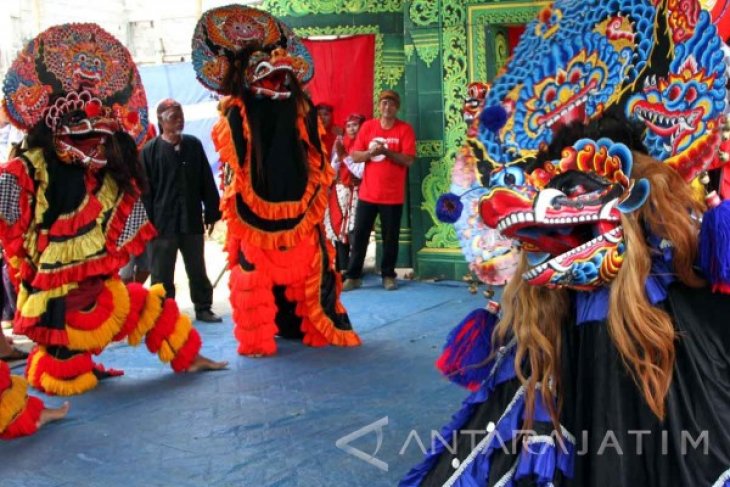 Kesenian Tradisional Barongan