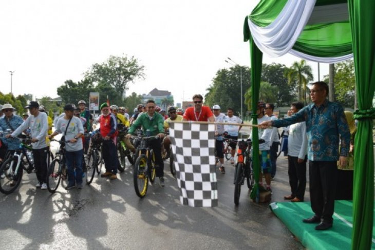 Dubes Denmark Kampanyekan Sepeda Transportasi Ramah Lingkungan di Pontianak
