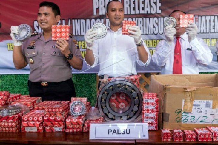 PENGUNGKAPAN KASUS BEARING PALSU