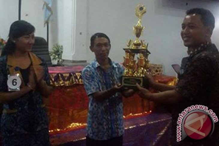 Pasek Juara III Lomba Media Pembelajaran SMA