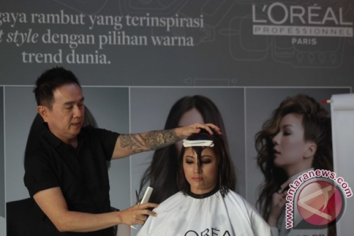 PELATIHAN KETRAMPILAN TATA RAMBUT