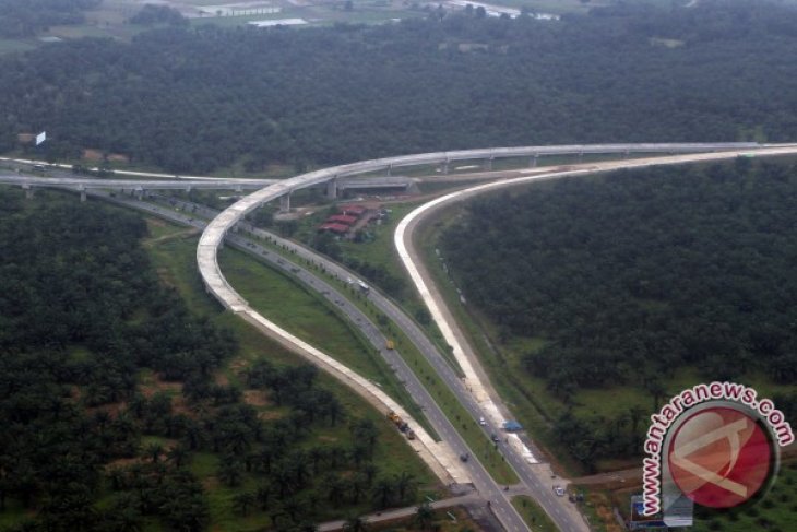 PEMBANGUNAN JALAN TOL MEDAN-TEBING TINGGI