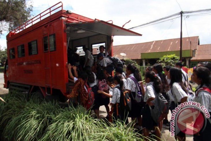 SISWA SINABUNG