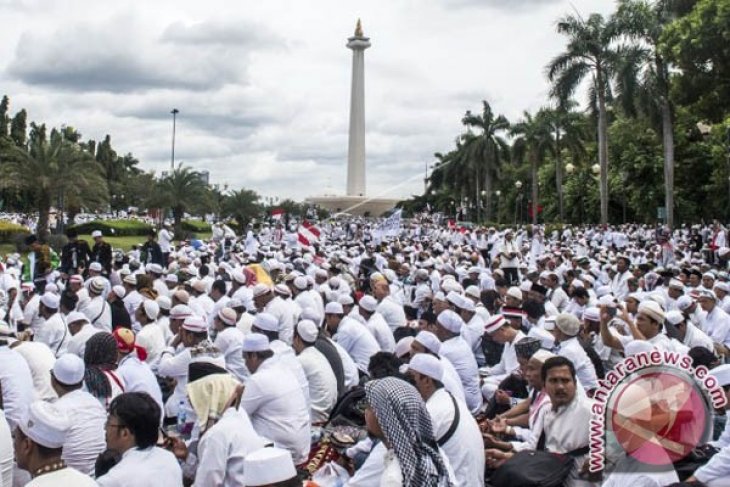 Polda Metro Jaya Melakukan Pengamanan Reuni 212