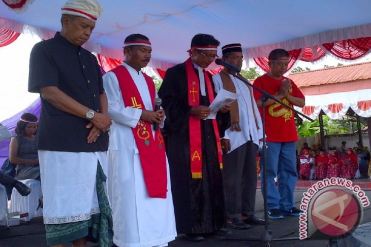 Do'a Bersama Lintas Agama "Dari Manokwari Untuk Negeri" pada aksi Nusantara Bersatu, Rabu (30/11)