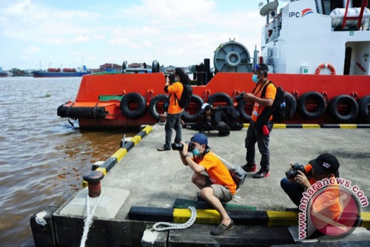 Lomba Foto Pelabuhan Pontianak