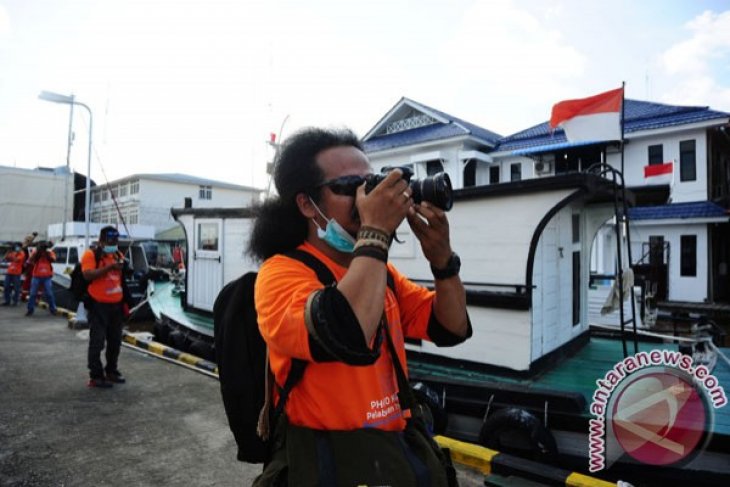 Lomba Foto Pelabuhan Pontianak