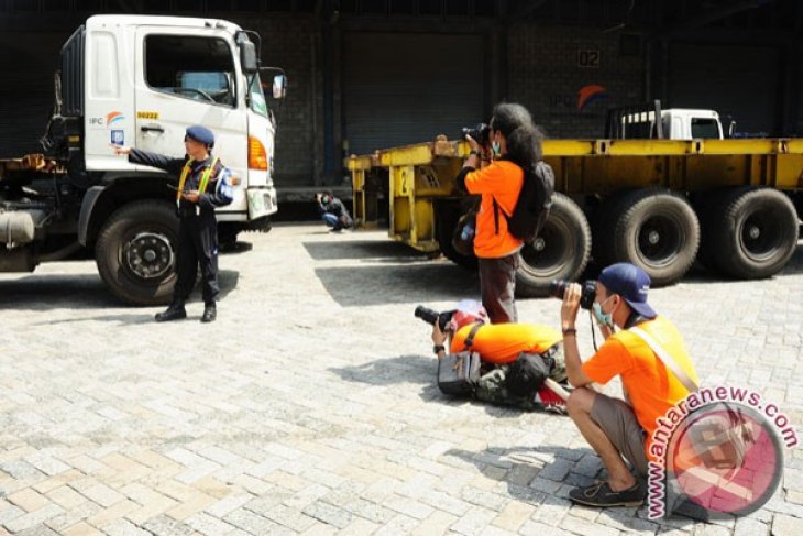 Lomba Foto Pelabuhan Pontianak