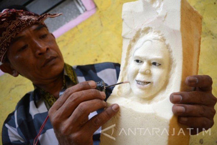 Miniatur Sketsa Wajah Berbahan Styrofoam