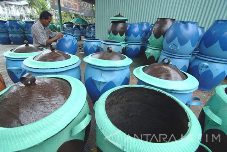 Permintaan Bak Sampah Ban Bekas