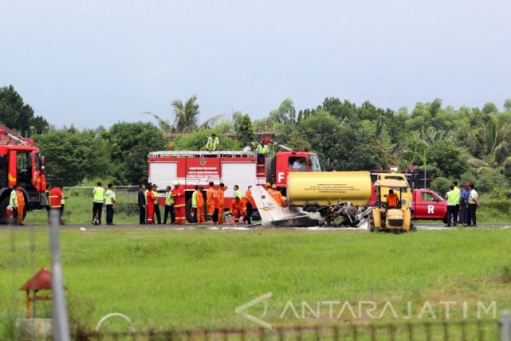 Pesawat Latih Jatuh di Banyuwangi