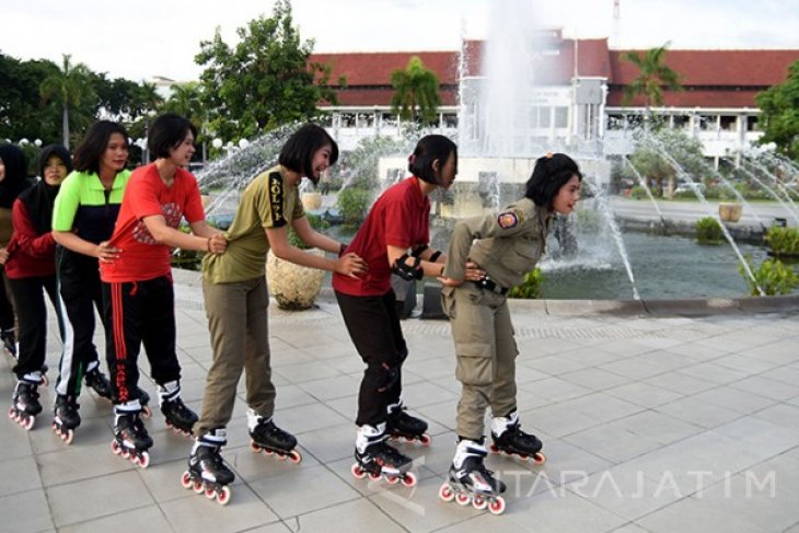 Latihan Bersama Sepatu Roda