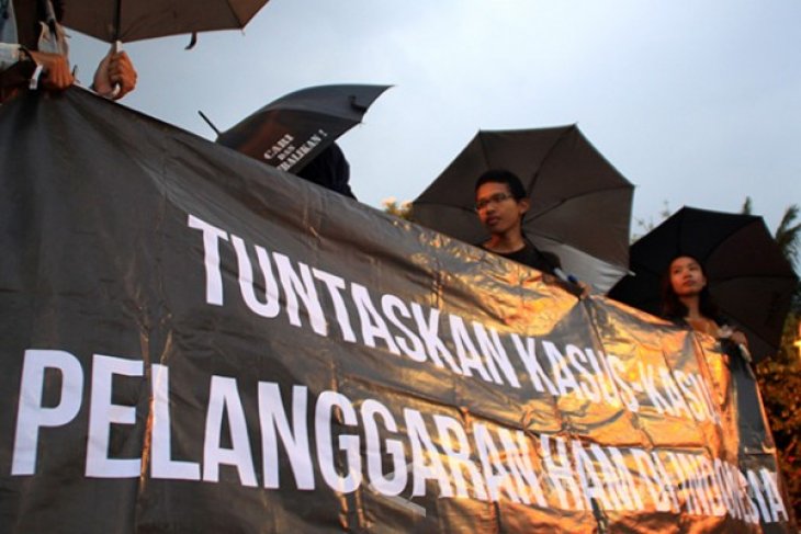 Aksi Kamisan Surabaya