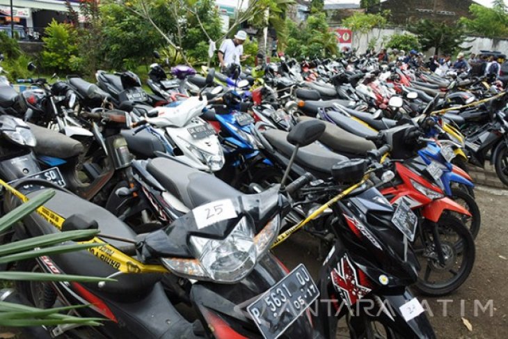 Barang Bukti Sepeda Motor