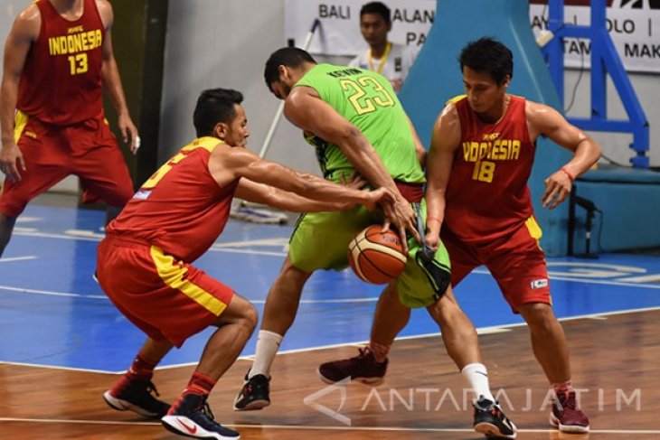 Timnas Basket Lawan Pasific Caesar