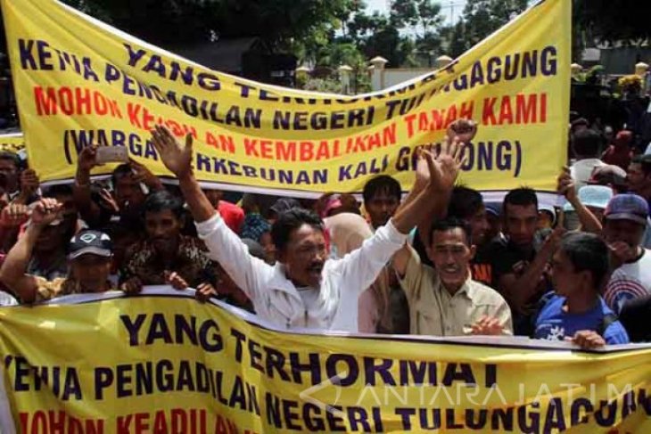 Demo Sengketa Perkebunan Kaligentong