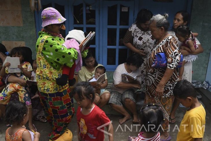 Bantu Tuntaskan Buta Aksara