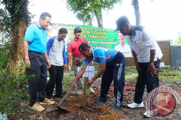 GERAKAN PENGHIJAUAN PROVINSI KALSEL