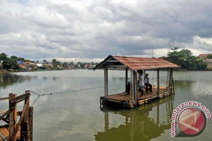 Jasa Penyeberangan Perahu Eretan