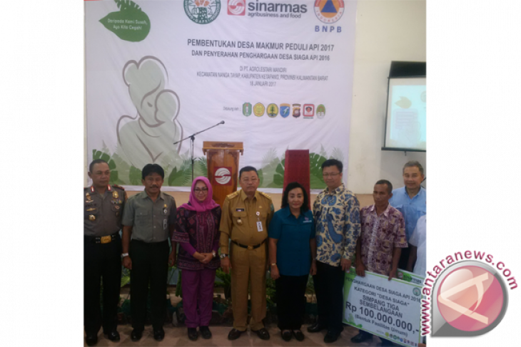 PT Smart Berikan Insentif Desa Cegah Karhutla