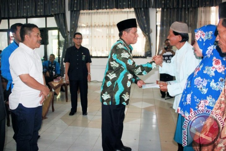 124 PASANGAN PENGANTIN DI SIDANG ITSBAT