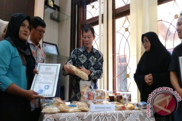 Pemprov Fasilitasi 70 Sertifikasi Halal Produk IKM