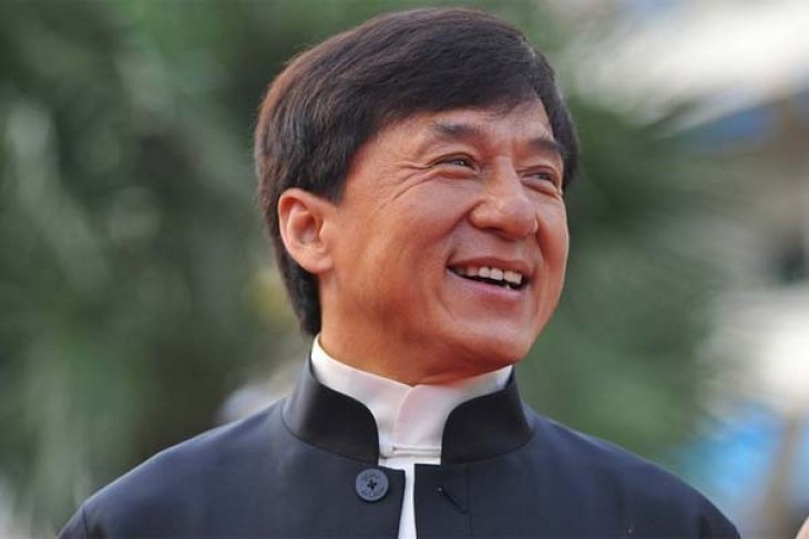 Jackie Chan sebut nama aslinya Fang, rahasia keluarga terkuak setelah puluhan tahun