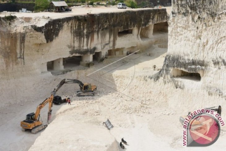 Tambang Batu Kapur Madura