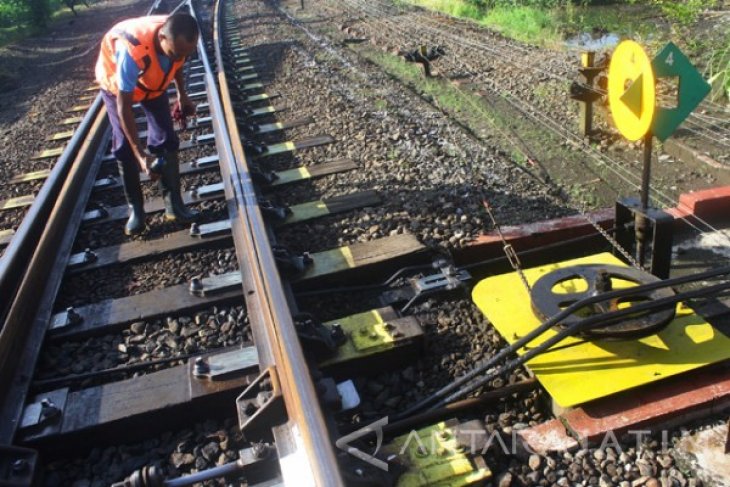 Target Jalur Ganda Lintas Selatan Jawa