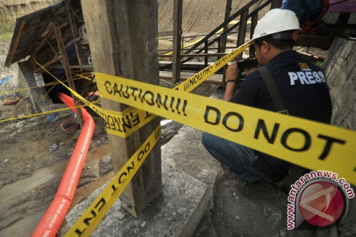 14 tewas, dua terperangkap saat tambang batu bara meledak