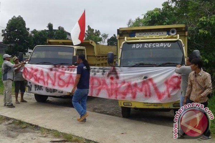 1200 Supir Truk Ancam Demo