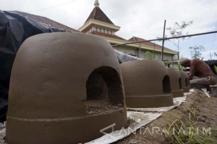 Kerajinan Tungku Tradisional