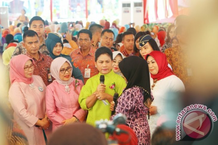 DIALOG IBU NEGARA