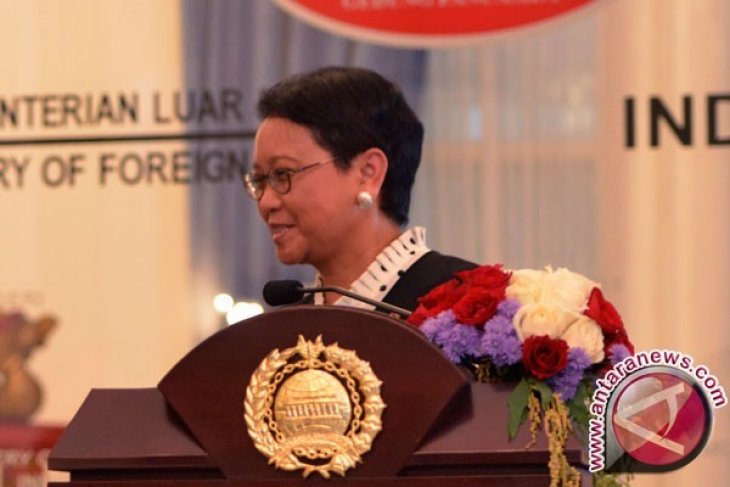 Menlu pantau kondisi Habibie lewat Ilham
