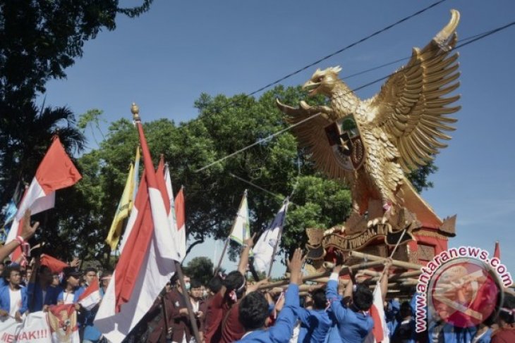 Aksi Mahasiswa Bela NKRI