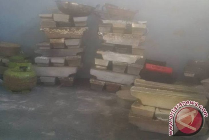 Rupbasan Pangkalpinang Terima Barang Bukti 77 Balok Timah