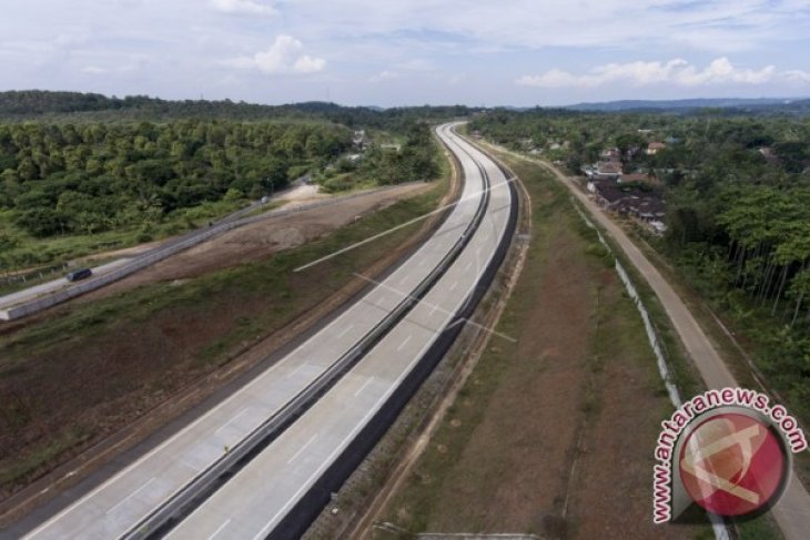 JALAN TOL BAWEN-SALATIGA