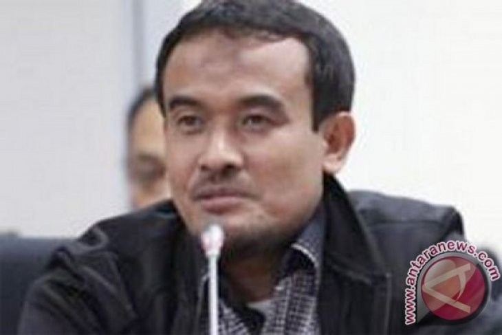 Anggota DPR soroti kemudahan bagi pekerja asing
