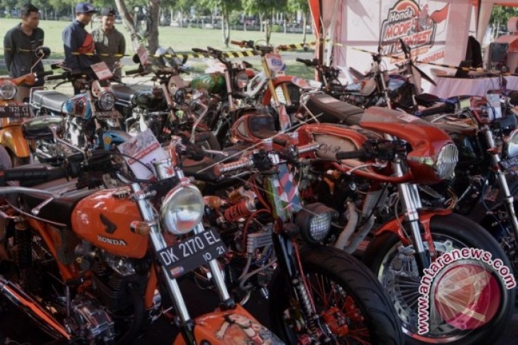 Kontes Modifikasi Motor