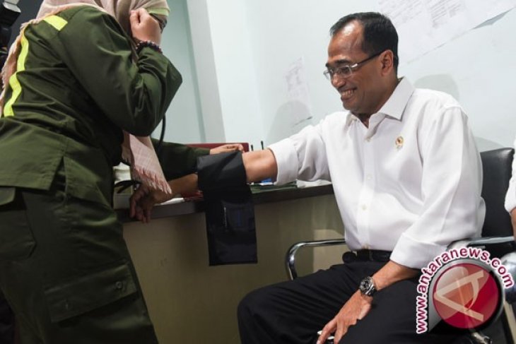 Gaya Hidup Sehat dan Rahasia Bugar Menteri Perhubungan