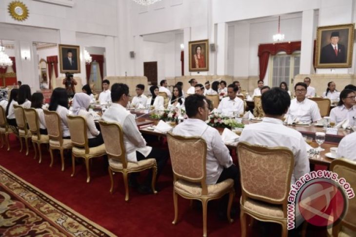 Presiden Buka Puasa Bersama Pegiat Medsos