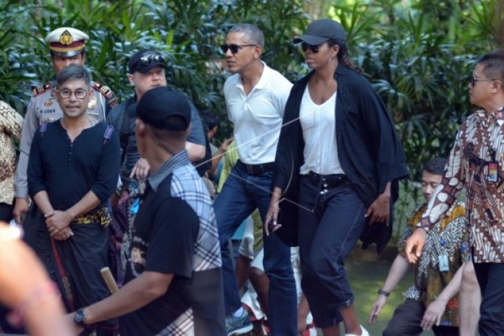 Obama dan Keluarga Wisata di Bali