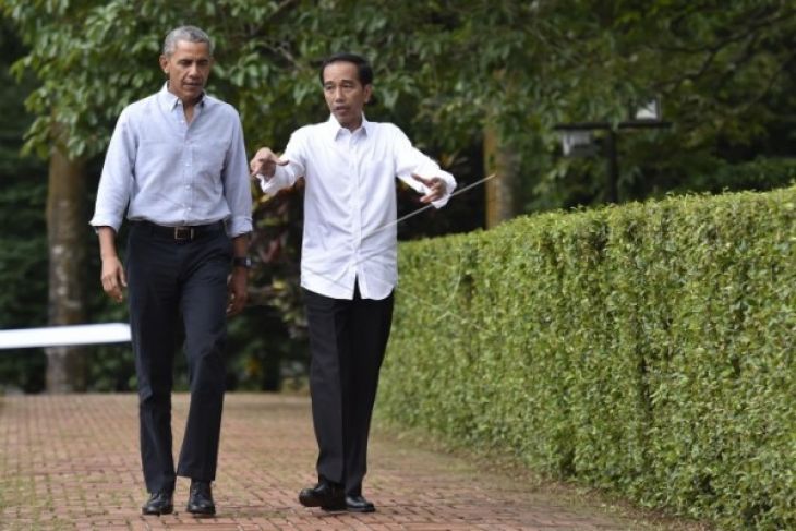 Barack Obama Dijamu di Istana Bogor