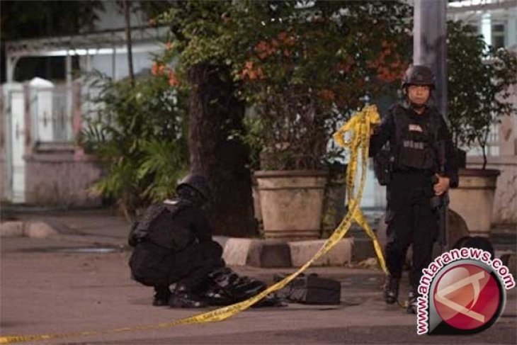 Polisi Jaga Ketat Lokasi Penusukan Anggota Brimob